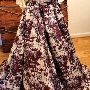 ***SOLD*** Maxi Skirt (Medium) Cream and Burgandy